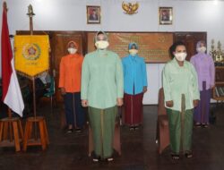 Ketua Dharma Pertiwi Koorcab Merauke Hadiri Vicon HUT Ke-57 Bersama Ny. Nanny Hadi Tjahjanto