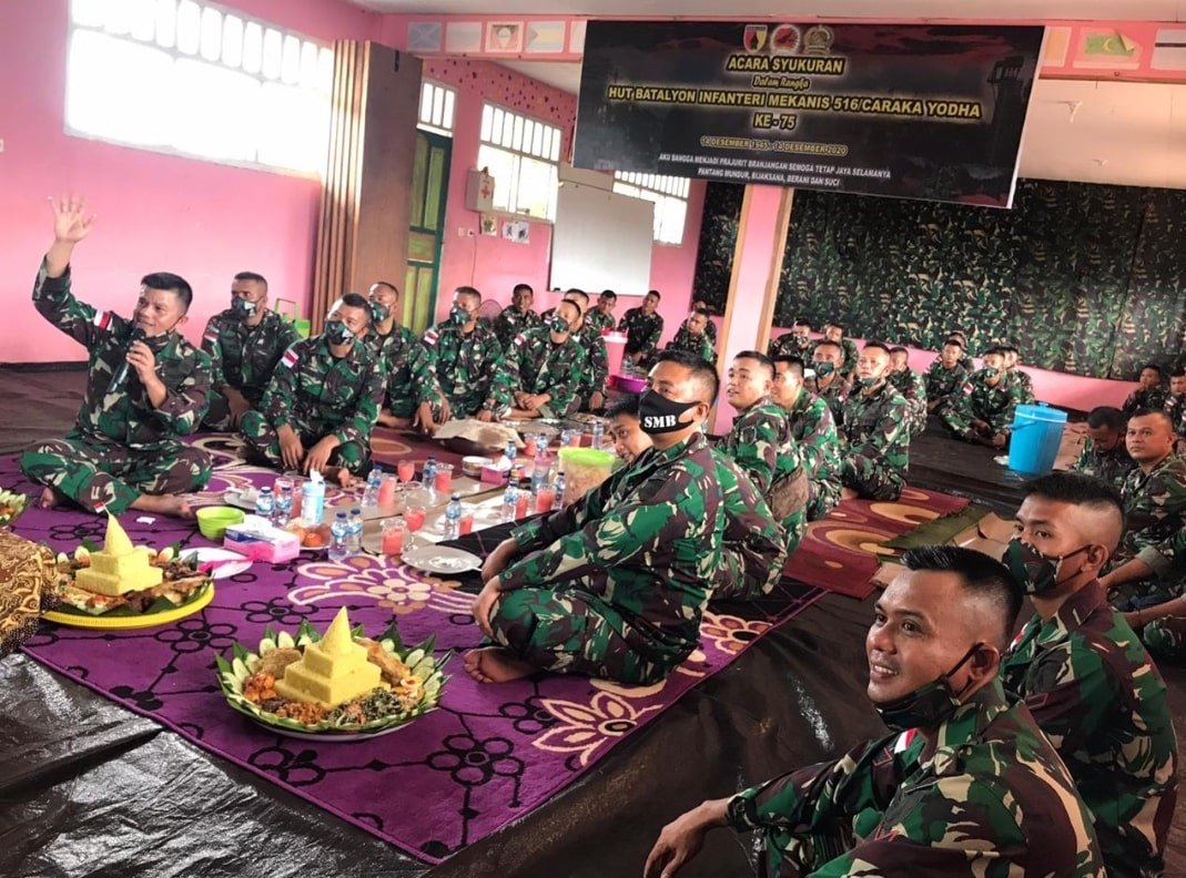 Satgas Yon Mek 516 CY Gelar Syukuran Sederhana HUT ke-75