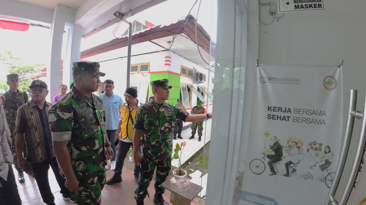 Danlantamal IX Tinjau Dampak Gempa di Kepulauan Tanimbar