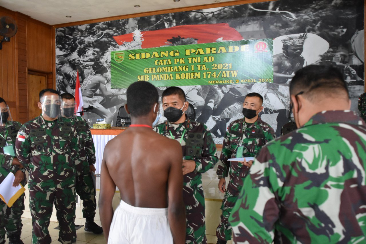 Danrem 174 Merauke Pimpin Sidang Parade Calon Tamtama TNI AD