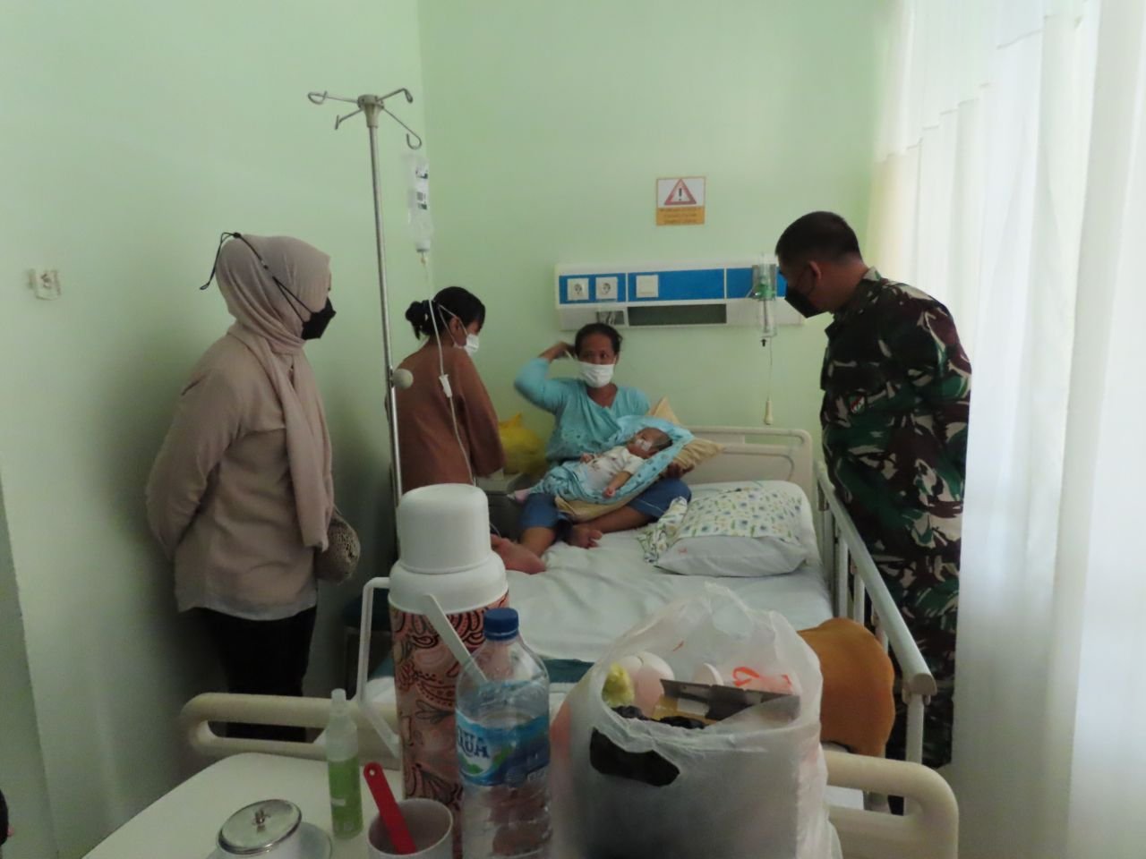 Danrem 174 Merauke Sempat Jenguk Anggota dan Keluarga Sakit di Timika Tengah Kesibukan PON XX