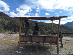 Prajurit Kostrad Bangun Pondok Pintar, Tumbuhkan Semangat Belajar Anak Papua