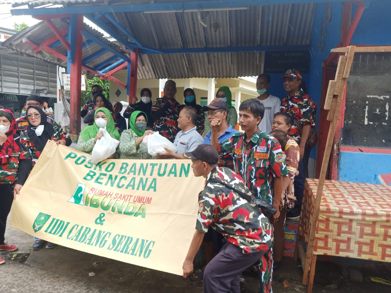 LMPI dan IIDI Kota Serang Galang Bantuan untuk Korban Banjir