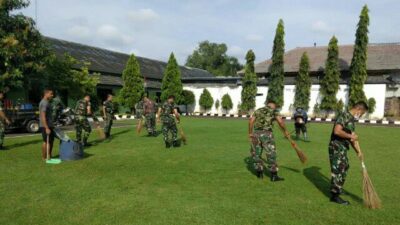 Korem 064/MY Bersihkan Lingkungan Secara Rutin