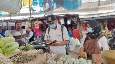 Ingatkan Pelaku Usaha Gunakan Plastik Warna Jernih