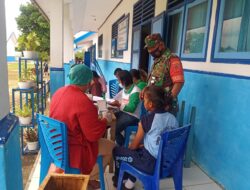 Pangdam XVI Pattimura Apresiasi Tim Vaksinator Mobile