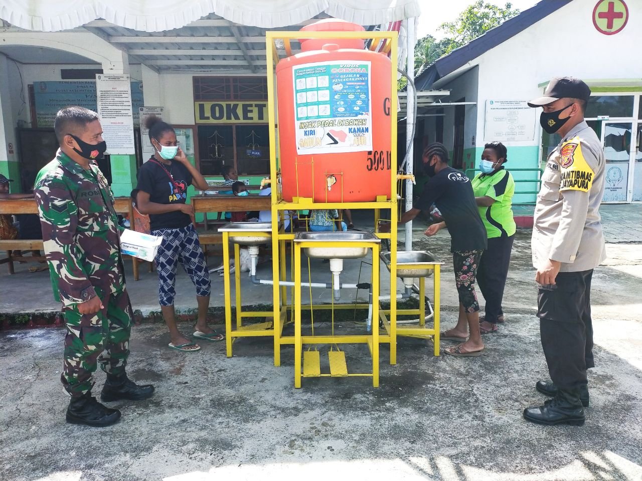 Babinsa Terus Pantau Kepatuhan Warga Terapkan Prokes Covid-19