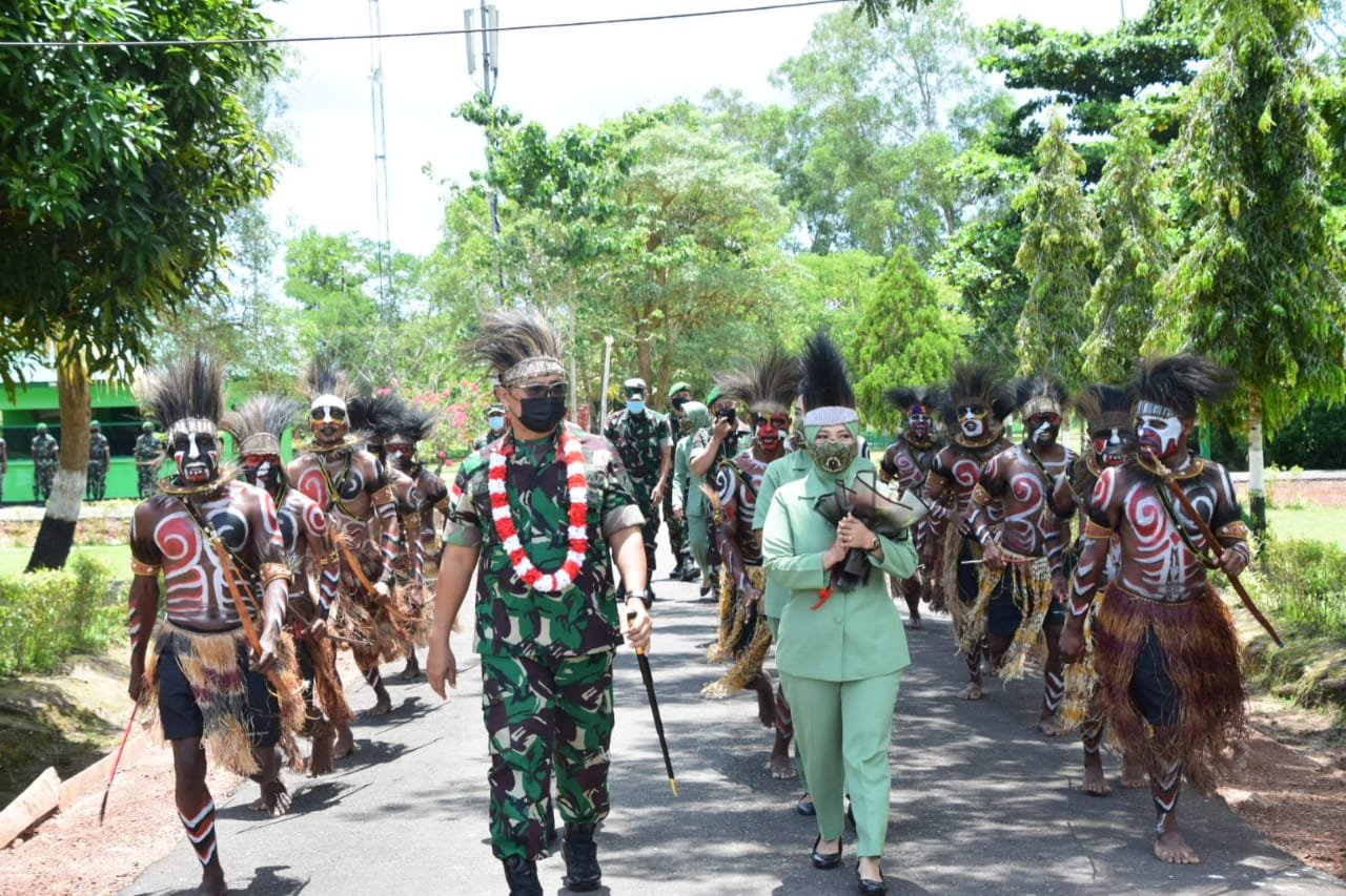 Danrem Merauke Beri Pengarahan ke Prajurit Korem 174/ATW dan Satgas Kolakopsrem
