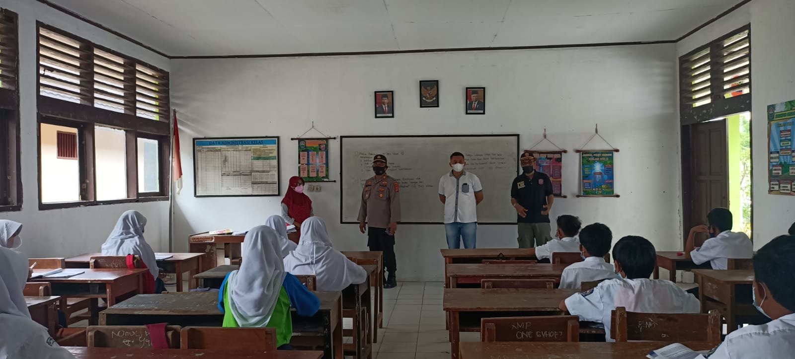 Polsek Jiput Edukasi Siswa SMP Negeri 1 Jiput