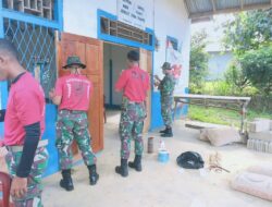 Kompi C Yonif 645 GTY Bengkayang Kerja Bakti di Gereja GKPKB
