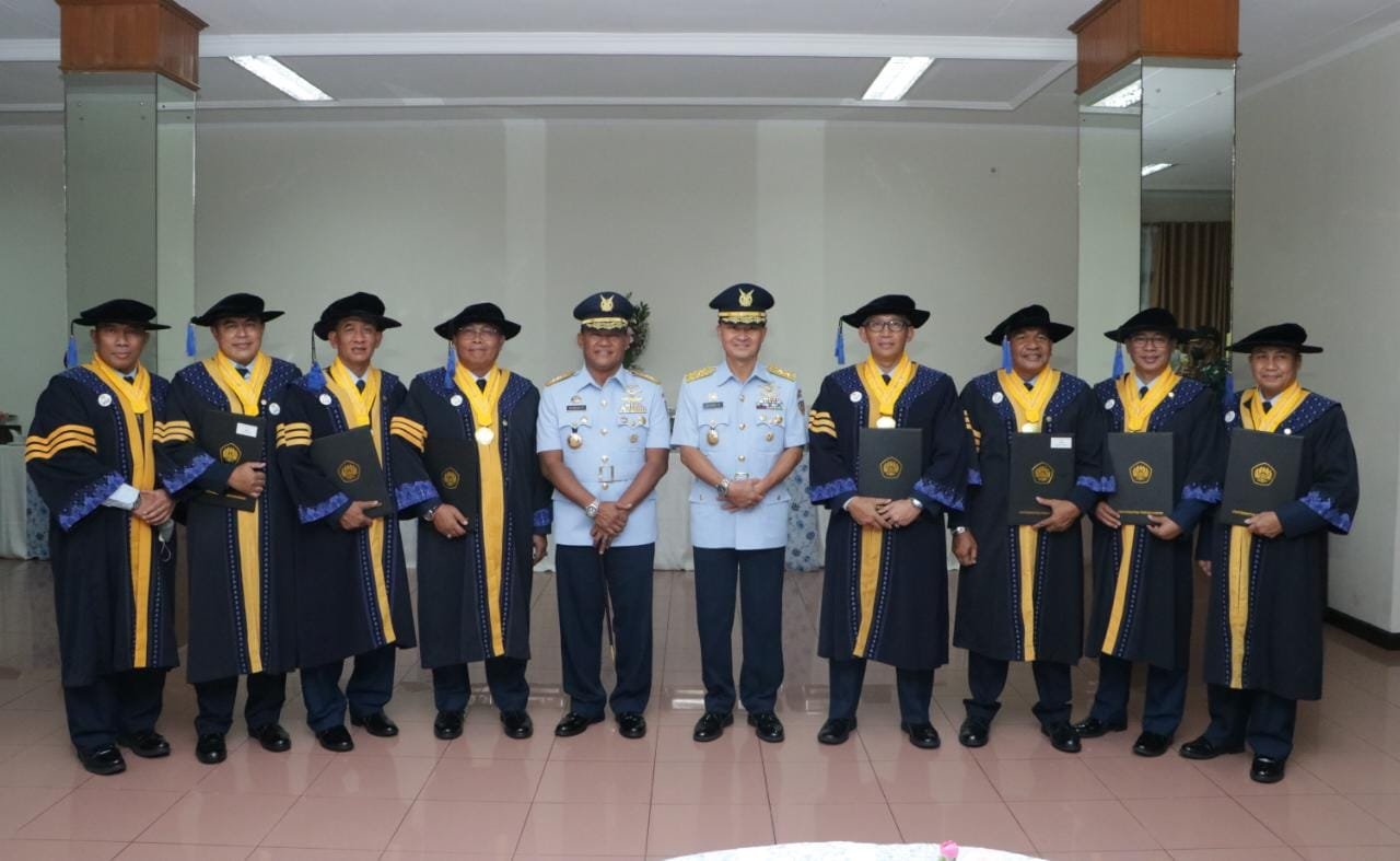 Tujuh Akademisi Seskoau Meraih Doktor di Universitas Padjadjaran