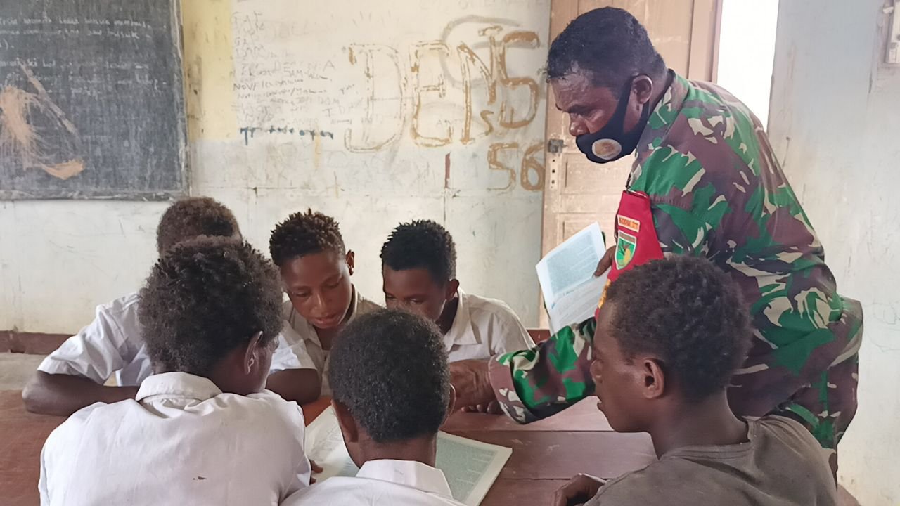 Kepedulian Satgas TMMD Tingkatkan Mutu Pendidikan