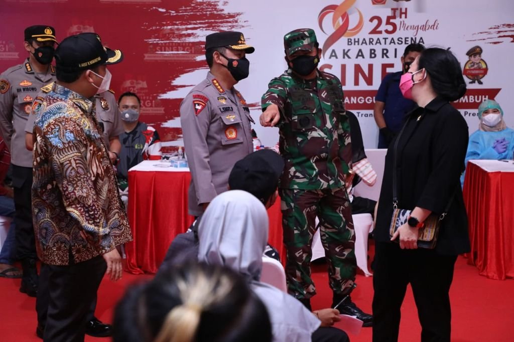 Panglima TNI Hadiri Bakti Sosial Brantasena Akabri 1996 di Tangerang