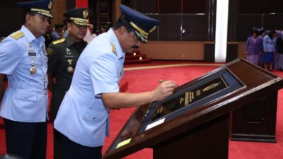 Panglima TNI Resmikan Pusat Informasi Maritim
