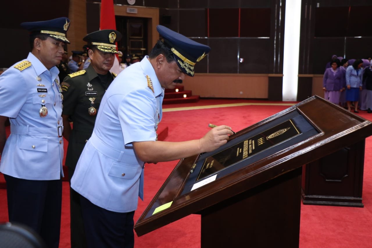 Panglima TNI Resmikan Pusat Informasi Maritim