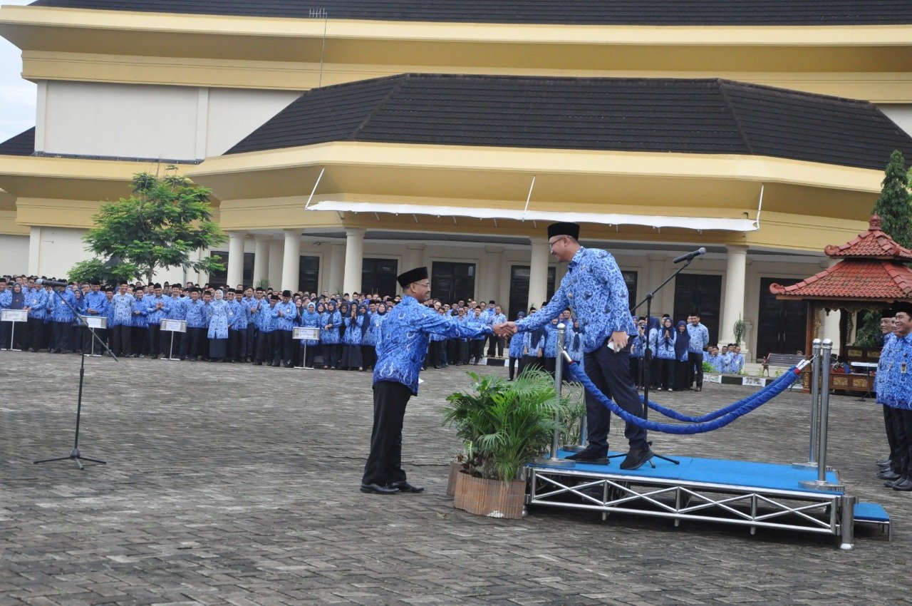 Wagub Andika Tegur Kurangnya Koordinasi Aparatur Pemprov Banten