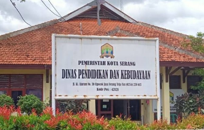 Potret Pelayanan Dindikbud Serang: Surat Keterangan Guru Ngaji Dipersulit
