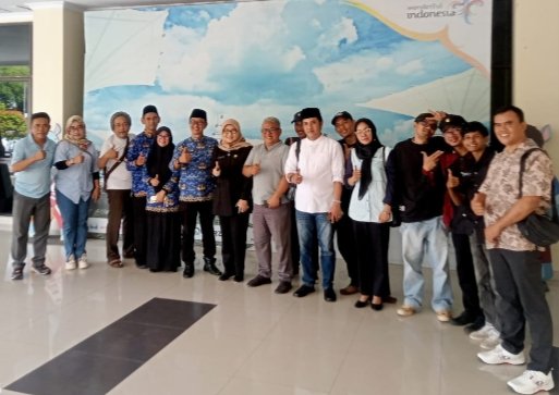 Relawan AnDim Bersama Dispar Banten Open Trip Pulau Peucang