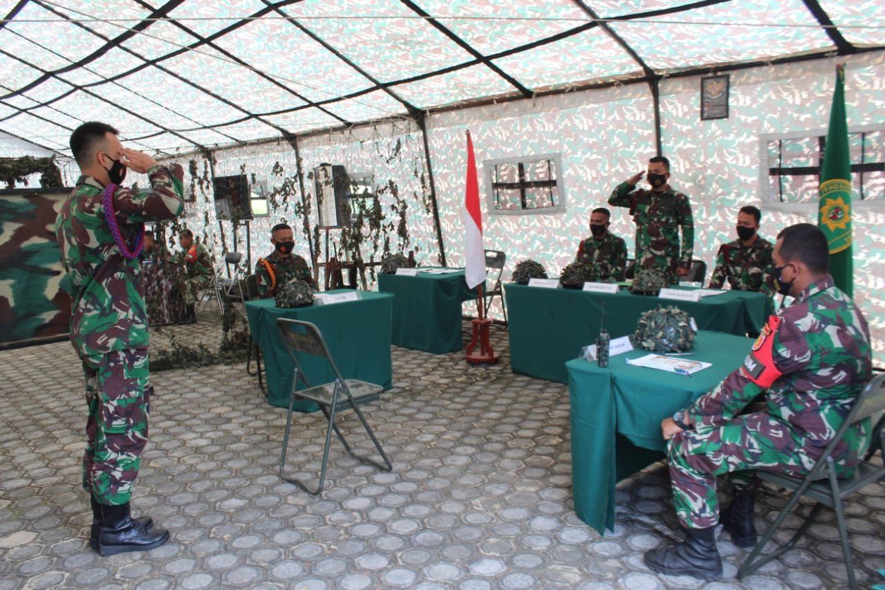 Satgasrat Brigif R-9/DY Kostrad Simulasikan Sidang Pertempuran