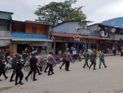 Satgas Yonif Raider 142/KJ Sinergi Polri Jaga Papua Aman Kondusif