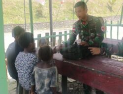 Tim Kesehatan Yonif 126/KC Layani Gratis Warga Perbatasan