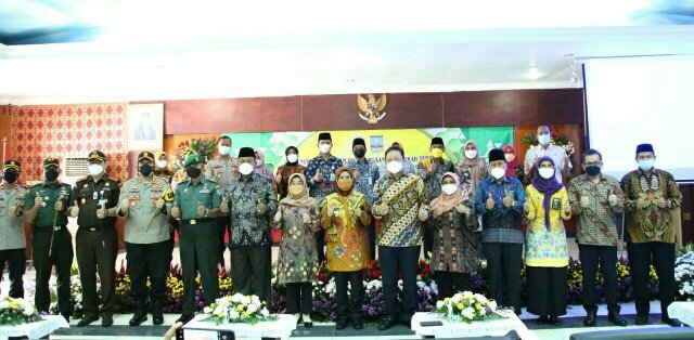 Bupati Serang Raih Penghargaan Ditjen Badilag MA atas Target Program Isbat Nikah