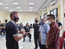 Kapusjaspermildas TNI Beri Pembekalan Pelatih Bola Voli