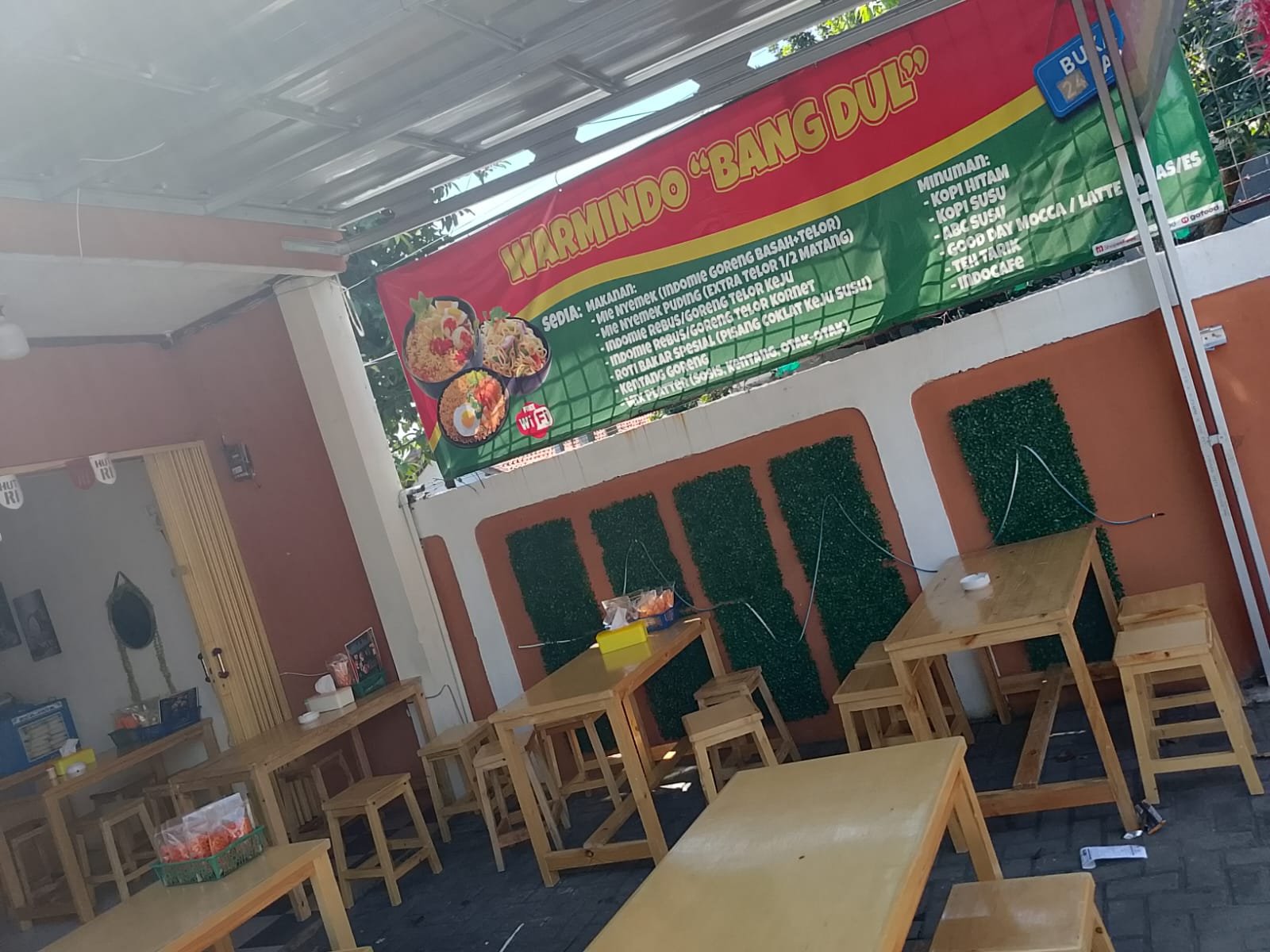 Warmindo Bang Dul: Tempat Mi Instan Paling Rapi dan Nyaman di Pondok Ranggon