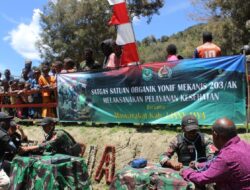 Pelayanan Kesehatan Satgas Yonif Mekanis 203/AK Ramai Dikunjungi Warga