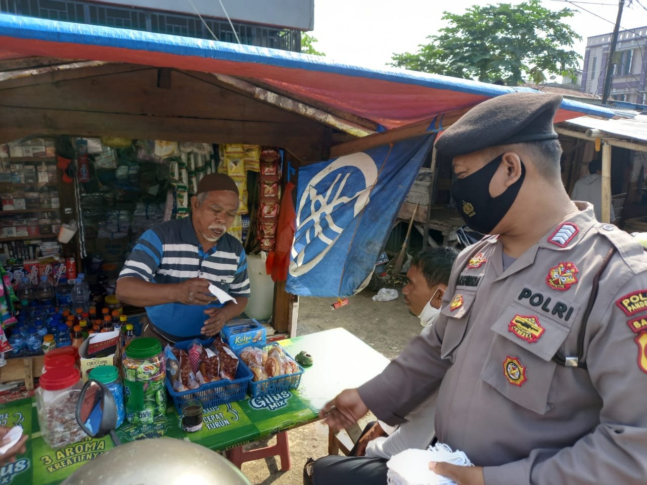 Sat Samapta Polres Pandeglang Himbau Prokes dan Bagikan Masker