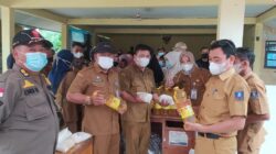 Ratusan Warga Serbu Minyak dan Gula Murah