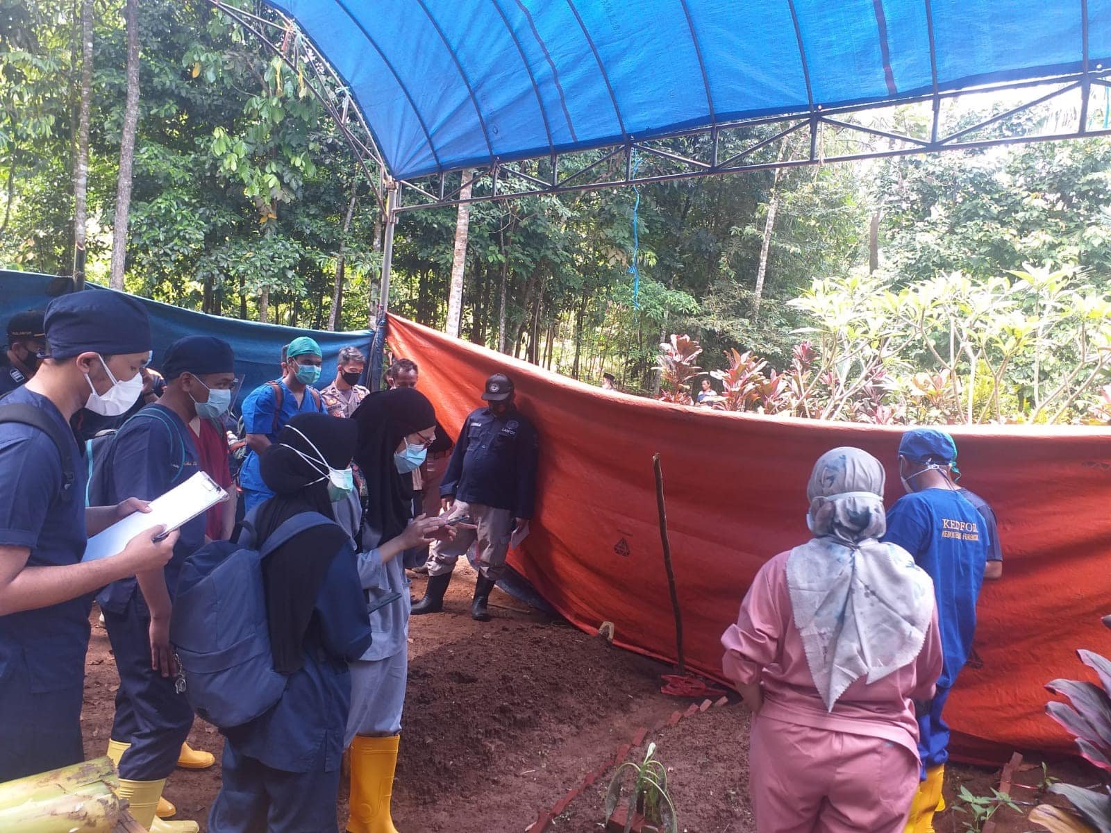 Makam Korban Miras Oplosan Dibuka untuk Penyelidikan