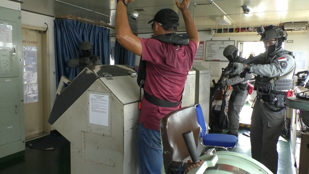 Tim Reaksi Cepat Bakamla RI Mantapkan Kemampuan Latihan VBSS