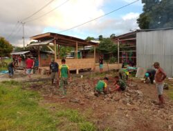 Satgas Yonif MR 413 Kostrad Bangun Pos Kamling di Perbatasan RI-PNG untuk Ciptakan Keamanan