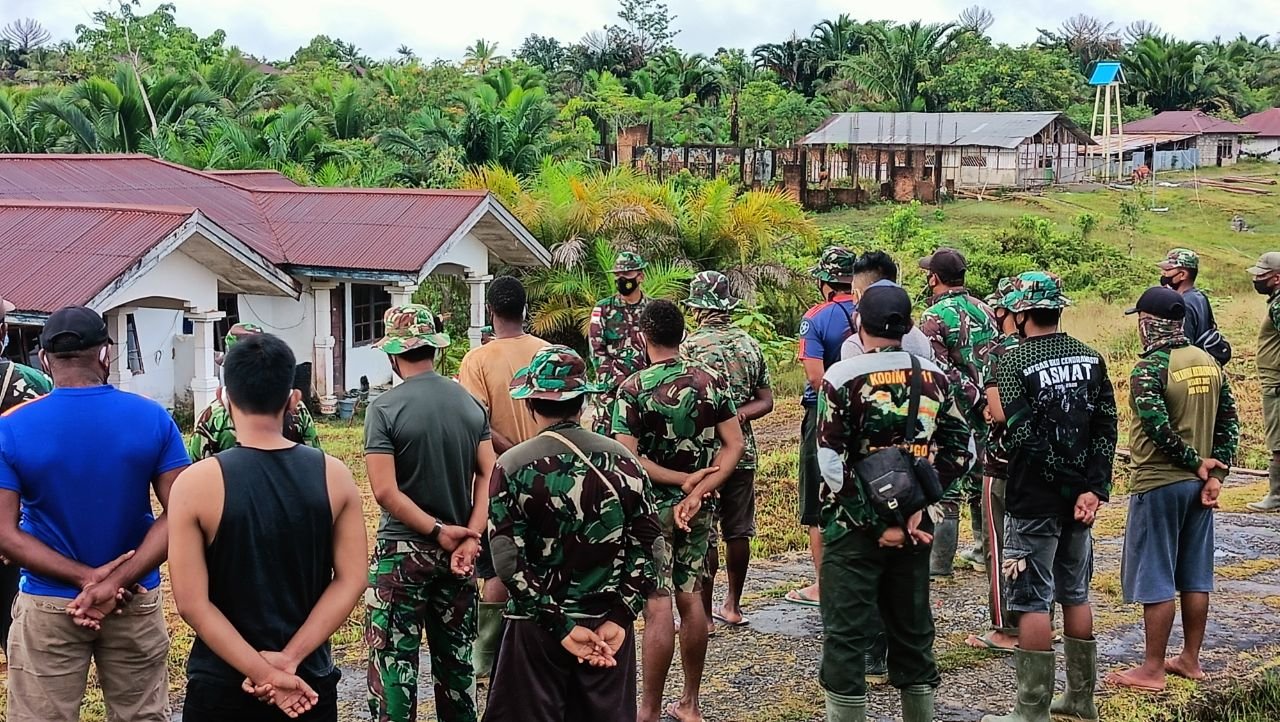 Pembangunan 8 Rumah TMMD di Kawagit Boven Digoel Berjalan Lancar Sesuai Rencana