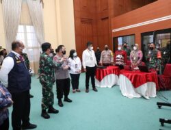 Panglima TNI Pimpin Rapat Forkopimda Kalsel dan Evaluasi Aplikasi Silacak