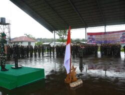 Satgas Yonarmed 1 Kostrad Tiba di Maluku Disambut Pangdam XVI Pattimura