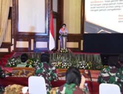 Ketum Dharma Pertiwi: Wanita TNI Wajib Menyesuaikan Diri dengan Perkembangan Zaman