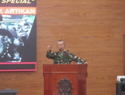 Dankoopssus TNI Beri Pembekalan Aplikatif Dukungan Pasukan Khusus ke Pasis Sesko