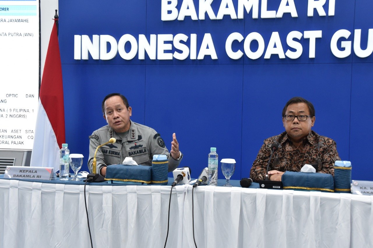 Bakamla RI Amankan Kapal Sitaan dari Ditjen Pajak