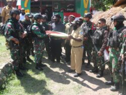 Dansatgas Pamrahwan Yonif RK 751/VJS Temui Tokoh Kanggime Papua