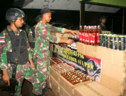 Prajurit Yonif 411 Kostrad Situng 5.076 Botol Miras Ilegal di Jalur Trans Papua