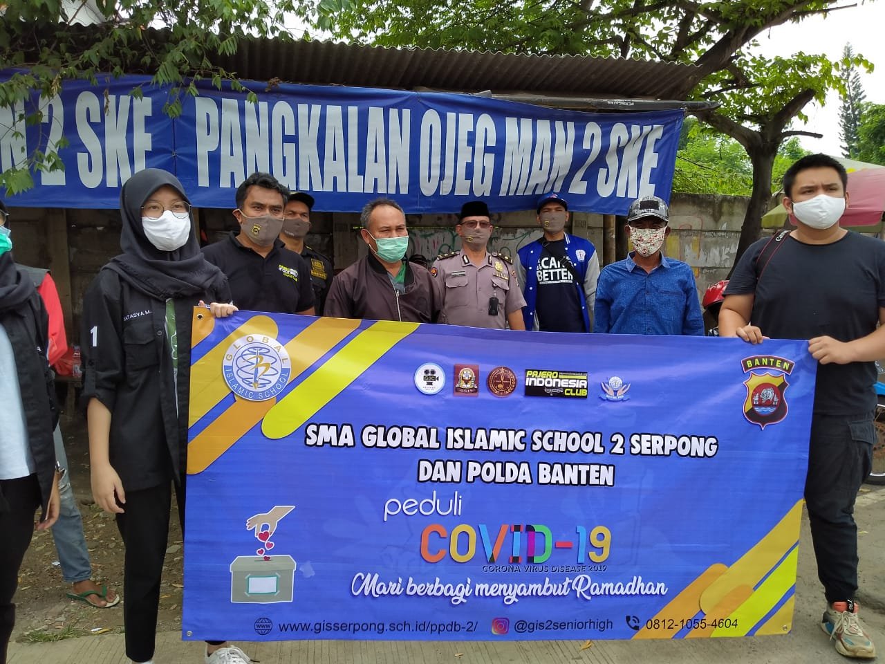 Jelang Ramadhan, Bidhumas Polda Banten Kolaborasi dengan PIC dan GIS Bagikan Sembako untuk Ojek Pangkalan
