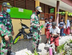 Tak Kenal Lelah, Satgas Yonif 413 Kostrad Berupaya Cegah Covid-19 di Papua