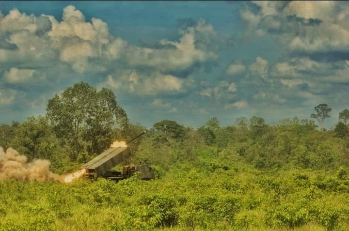 Dahsyatnya Tembakan Astros Yonarmed-1 Kostrad di Martapura