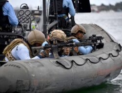 Prajurit Kopaska TNI AL Lumpuhkan Kelompok Bersenjata