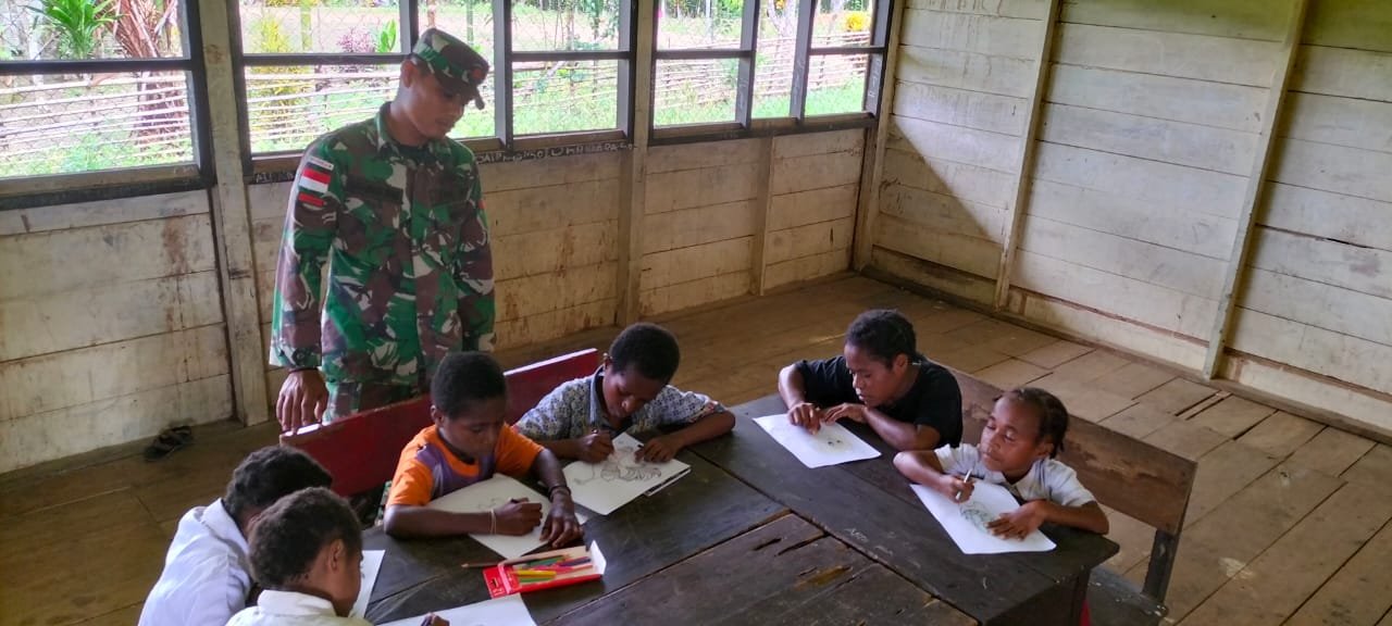 Tingkatkan Kreativitas Anak Perbatasan, Satgas Yonif 126/KC Gelar Lomba Mewarnai