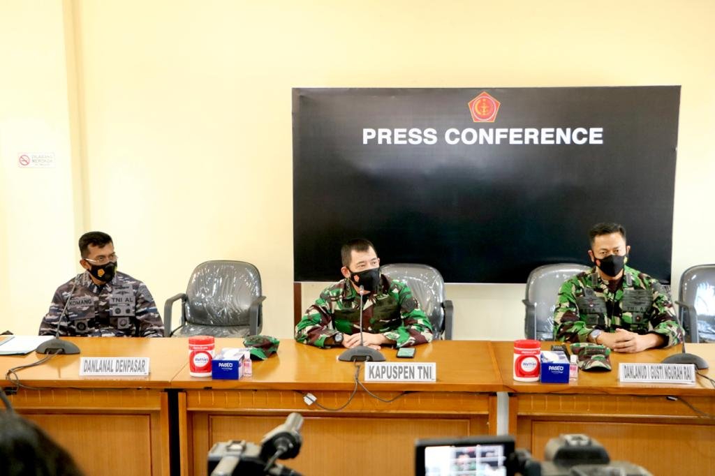 TNI Kerahkan 21 KRI untuk Mencari Kapal Selam Nanggala-402