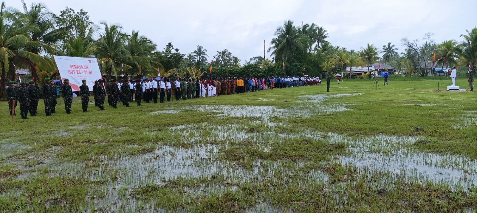 Satgas TMMD Reg Ke-114 Bersama Masyarakat Gelar Upacara HUT RI Ke-77