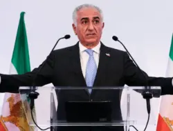 TV negara Iran diretas selama beberapa menit, siaran oposisi tampil